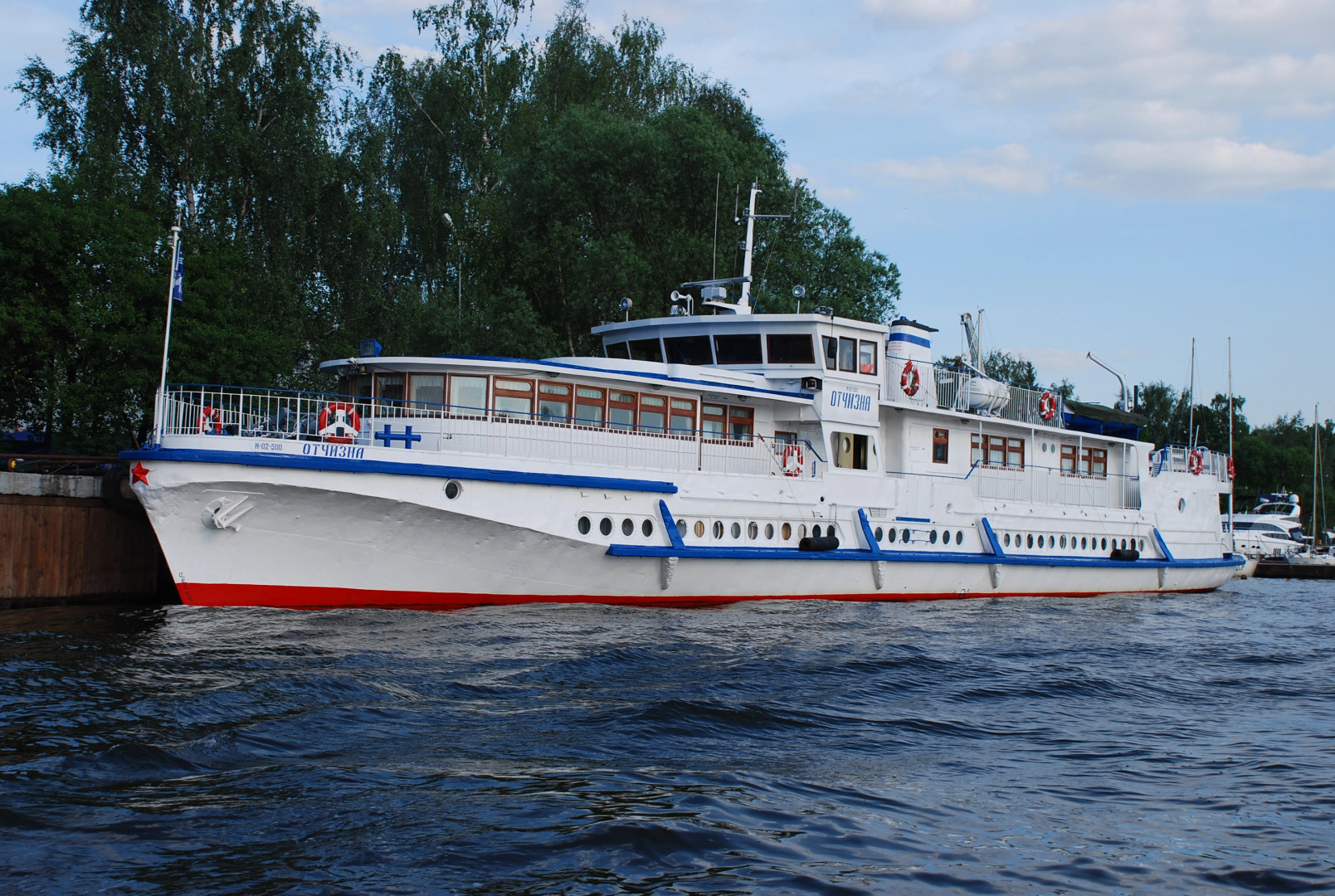 Отель ПлавОтель