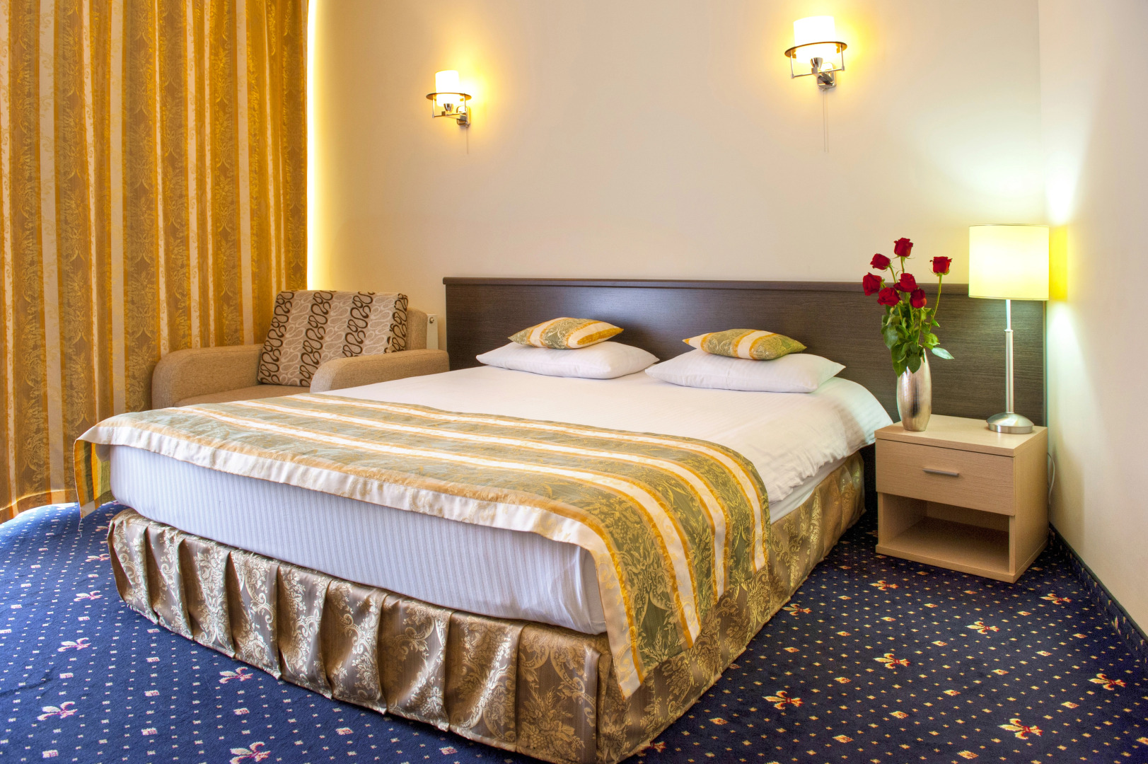 Отель Manhattan