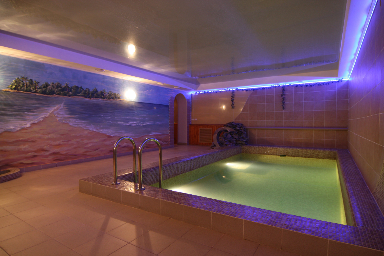 Отель Аврора