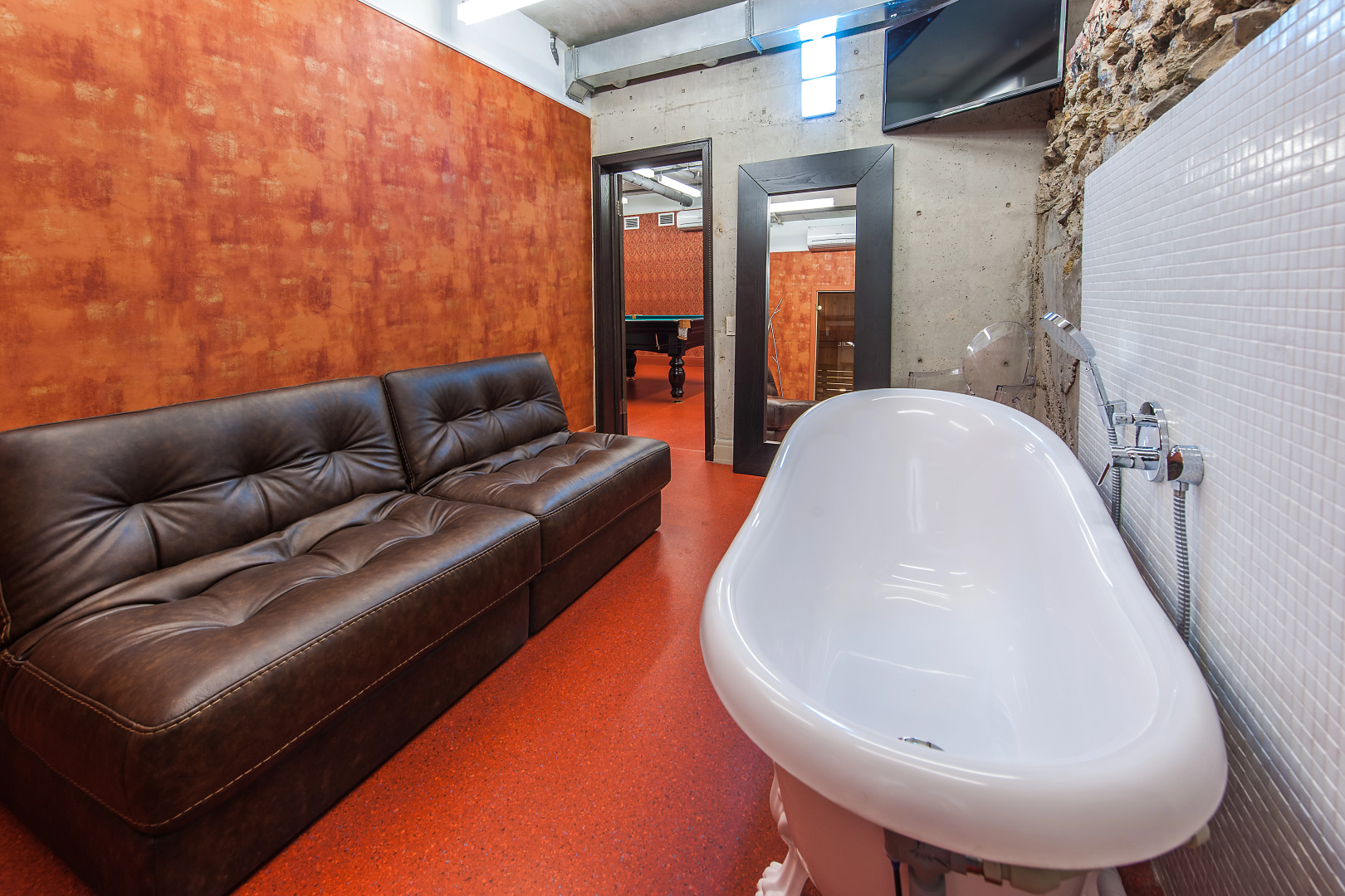 Отель Авторский Бронзовый Кабан