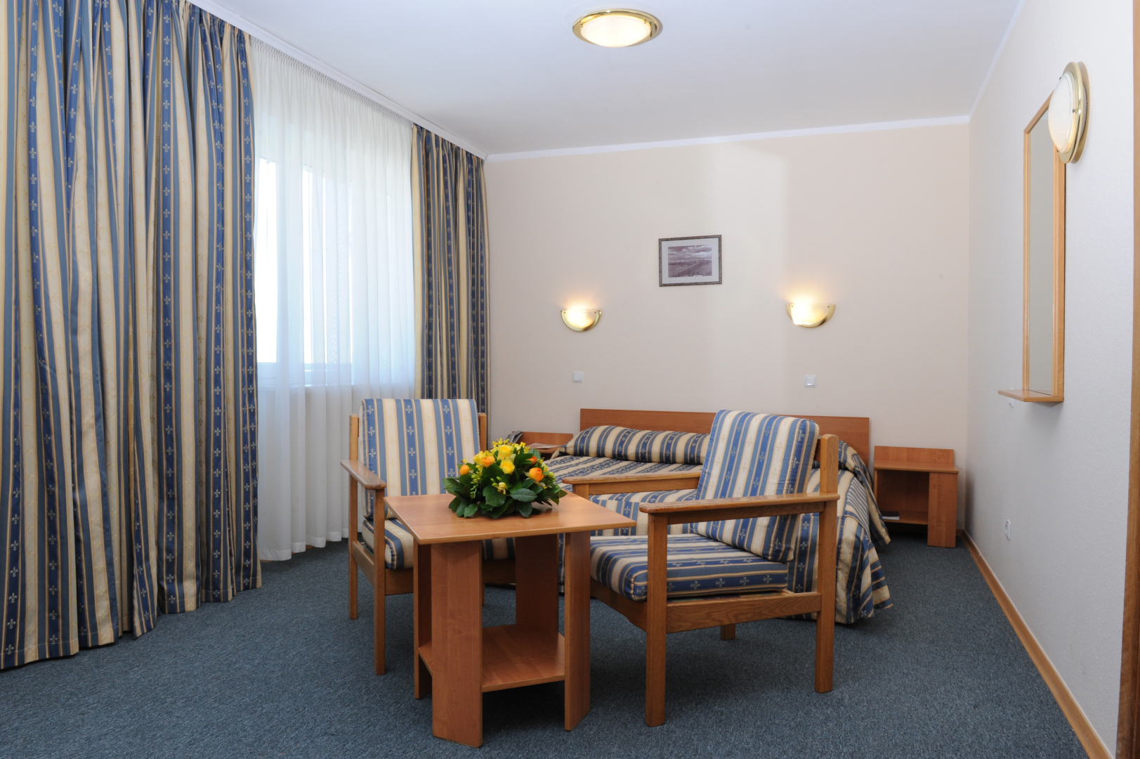 Отель Славутич