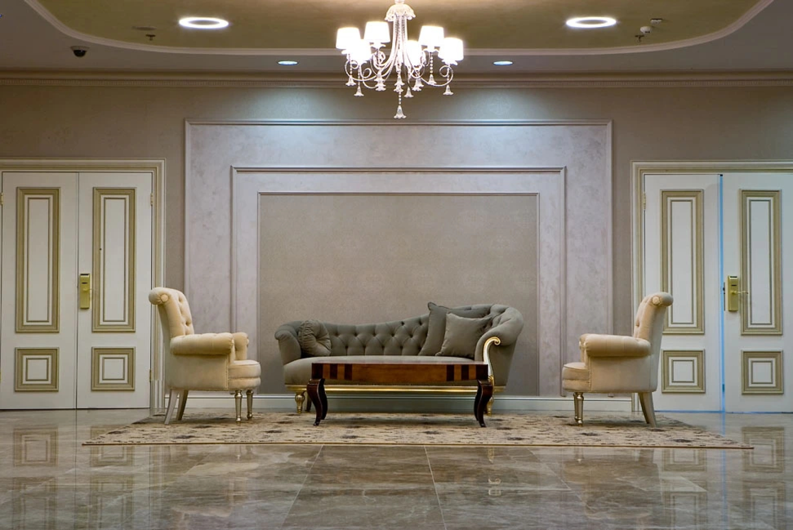 Отель Милан