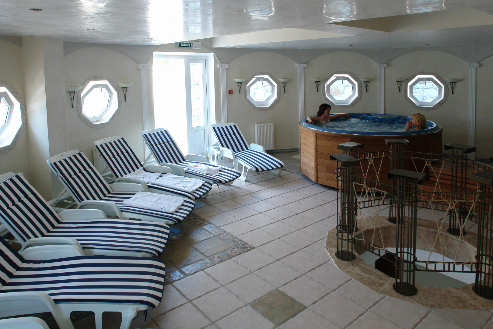 Отель 1001 Ночь