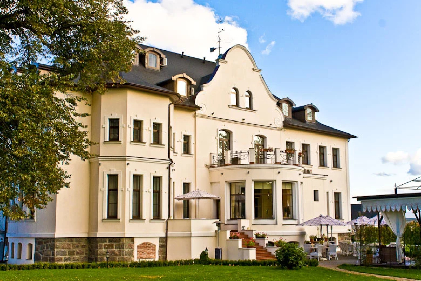 Отель Усадьба