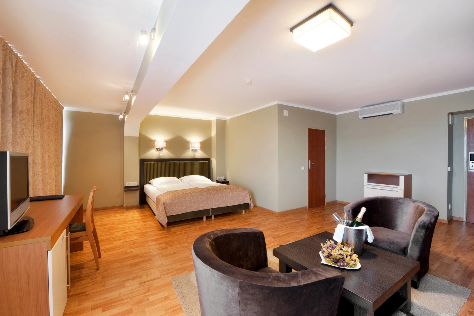 Отель  Bellevue Park Riga