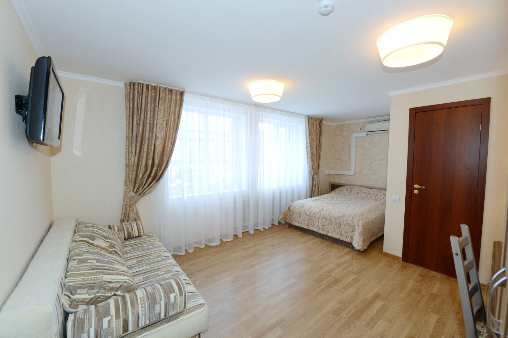 Отель Астра