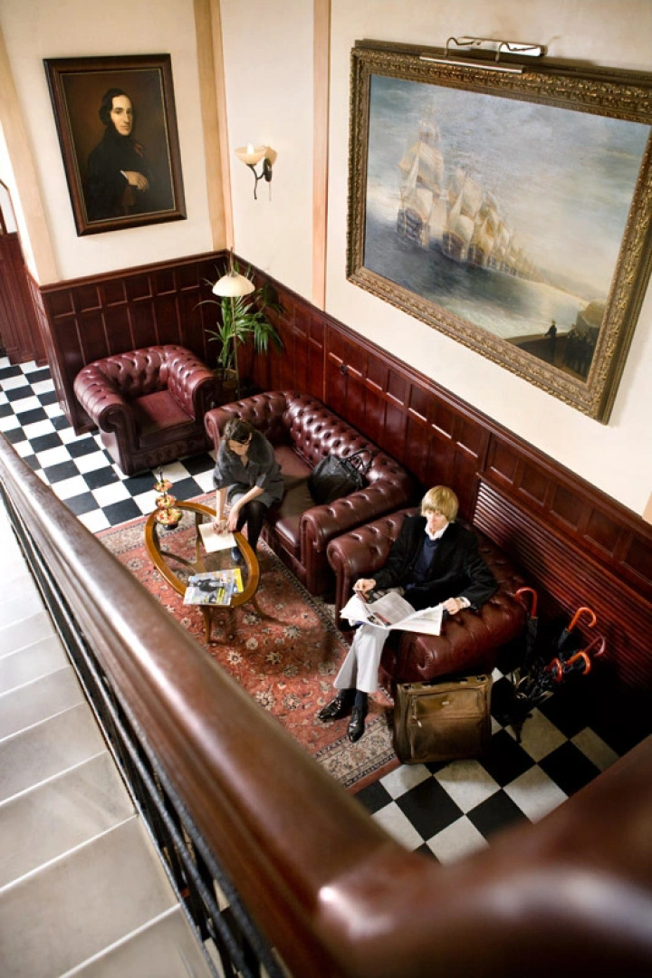 Отель Айвазовский