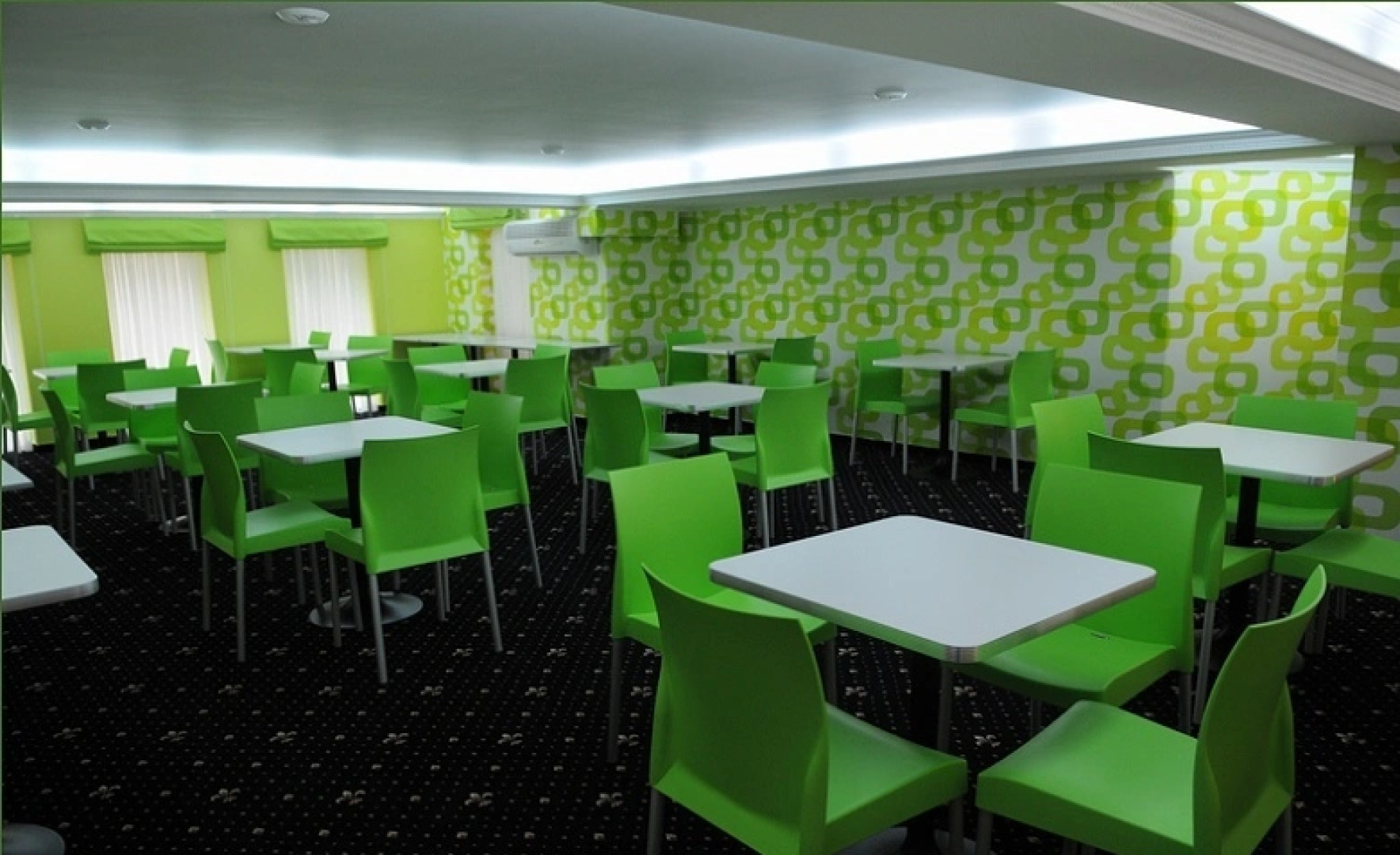 Отель Manhattan