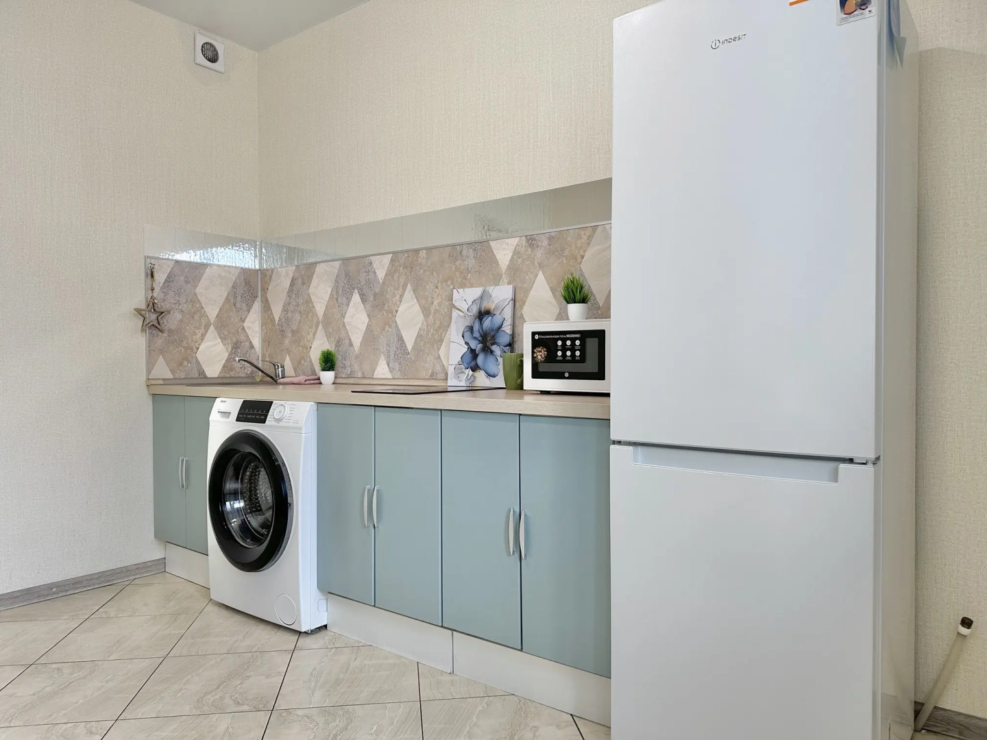 Просторная квартира Sunmarine  на метро Солнцево