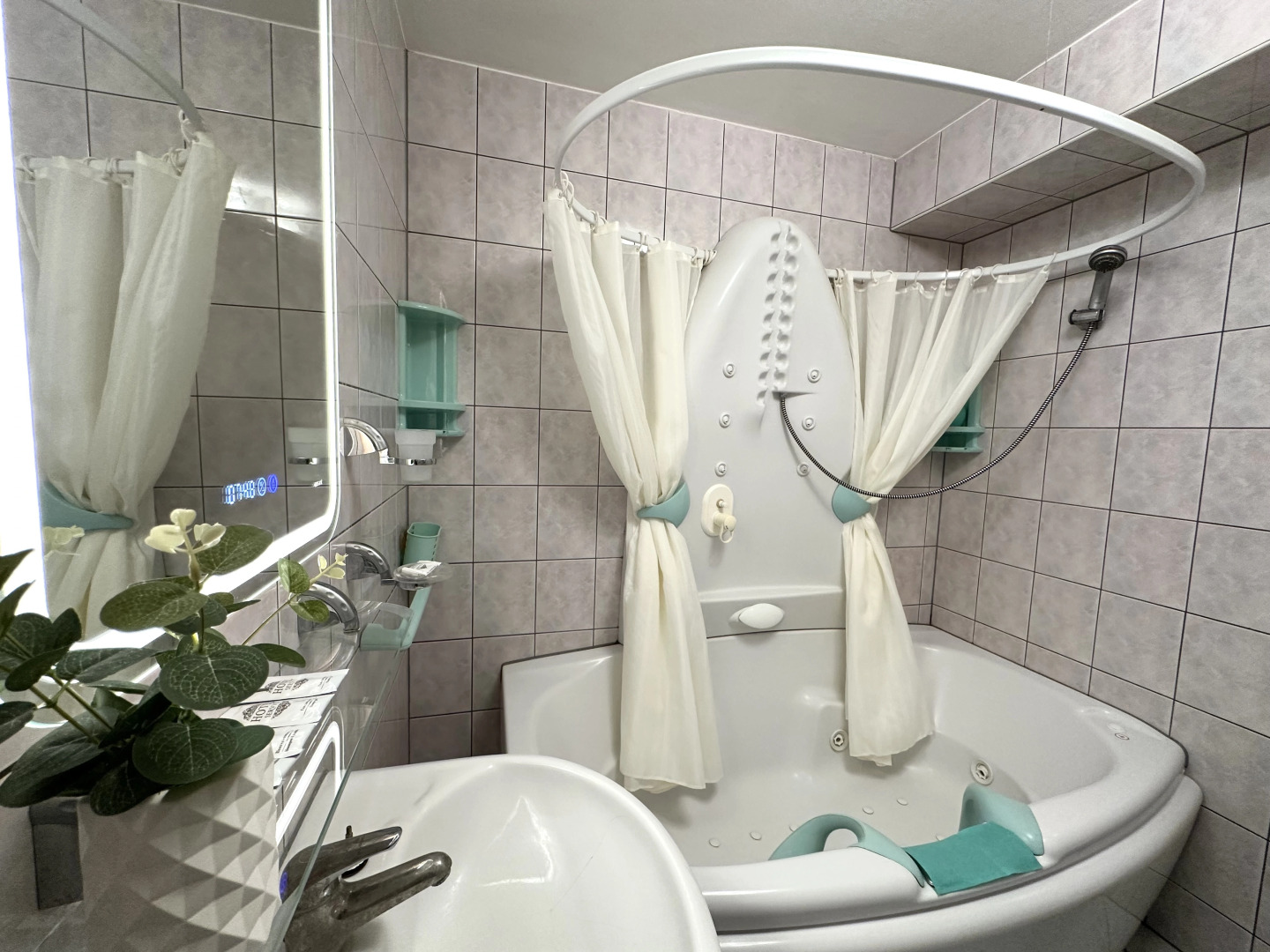 Апартаменты Трехкомнатная на Казанском Шоссе Историческая Часть Города ТЦ Фантастика