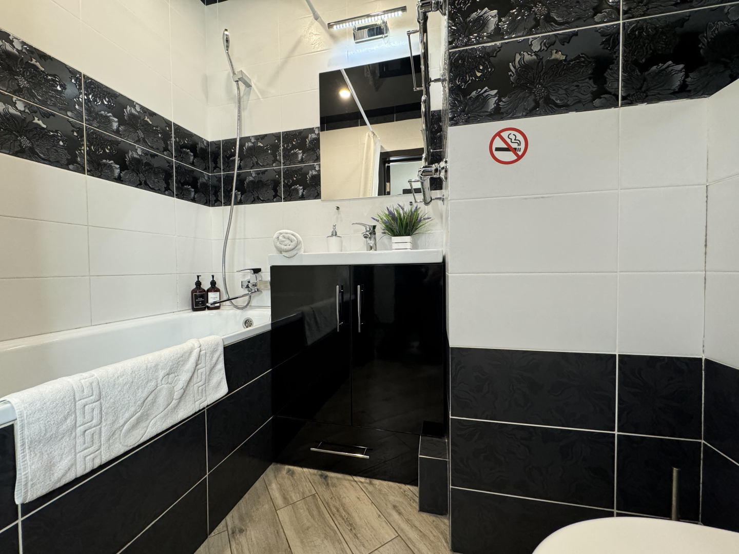 Апартаменты «Атмосфера» | Сафари— Дикий Уют В Сердце Города