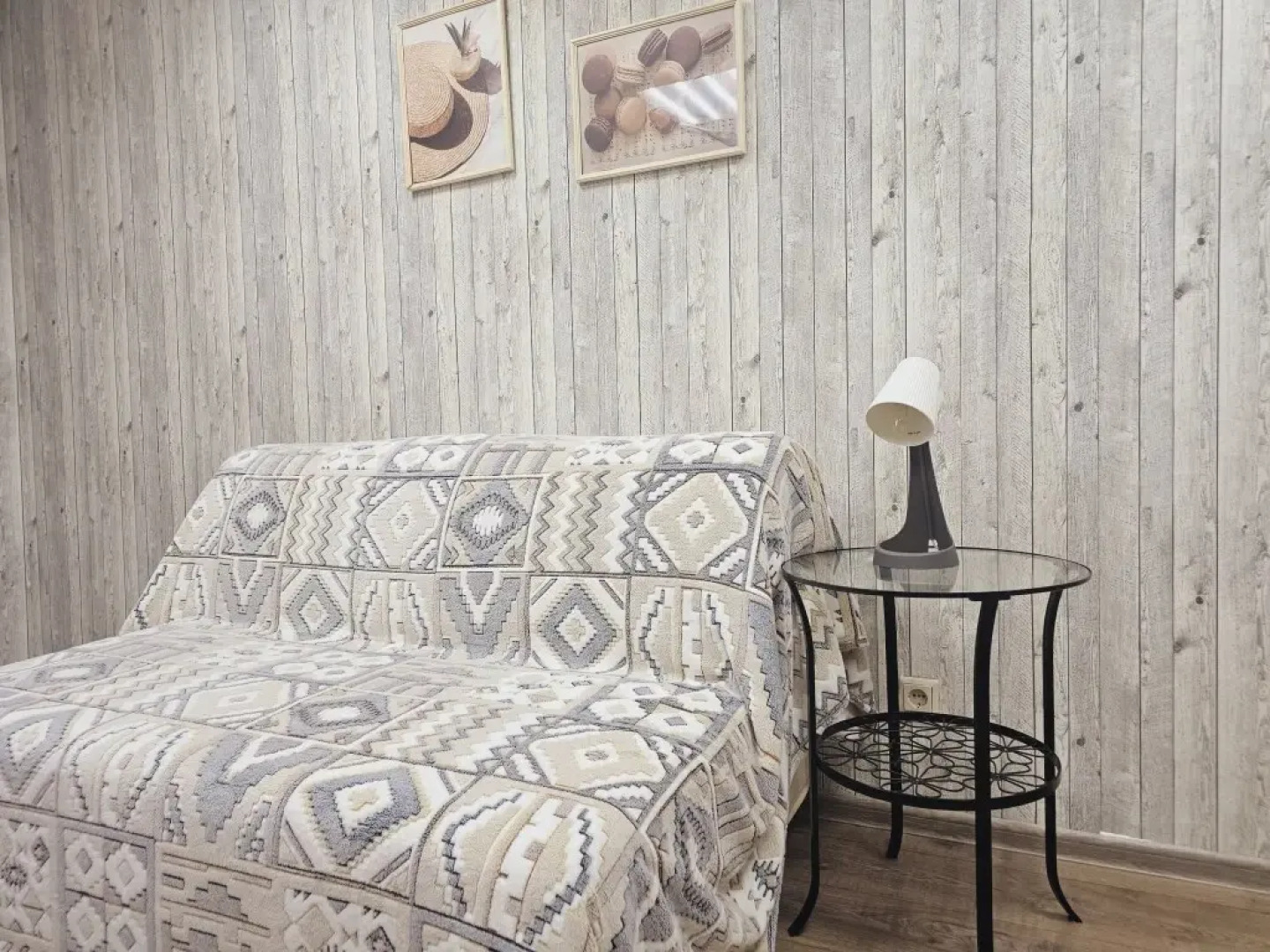 Апартаменты двухкомнатные рядом с парком Швейцария