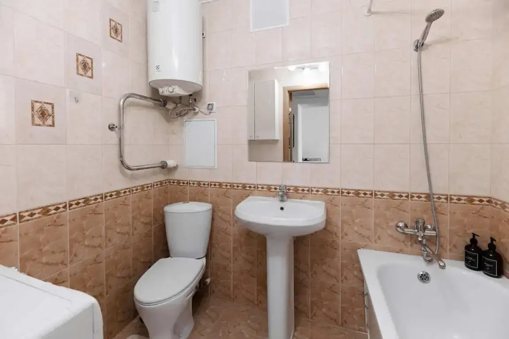 Апартаменты Пичугина 6 (2)