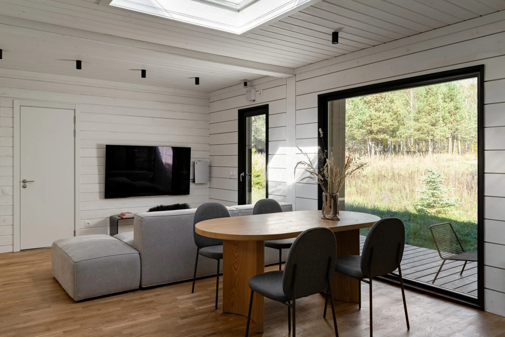 Частный дом Современный для Отдыха в Живописном Районе рядом с Казанью