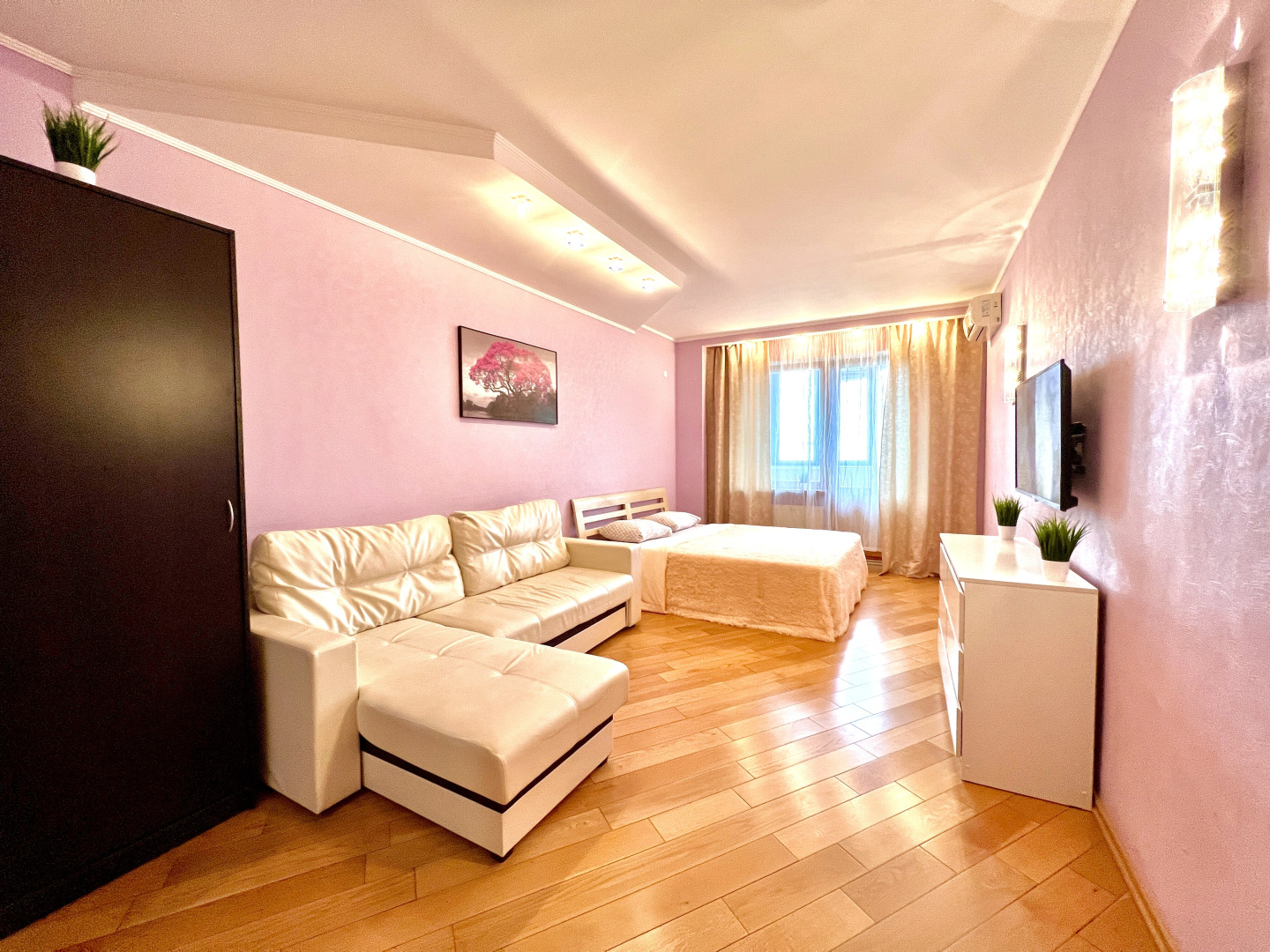 Апартаменты двухкомнатные на 11 Этаже в ЖК Современник с видом на реку Волгу