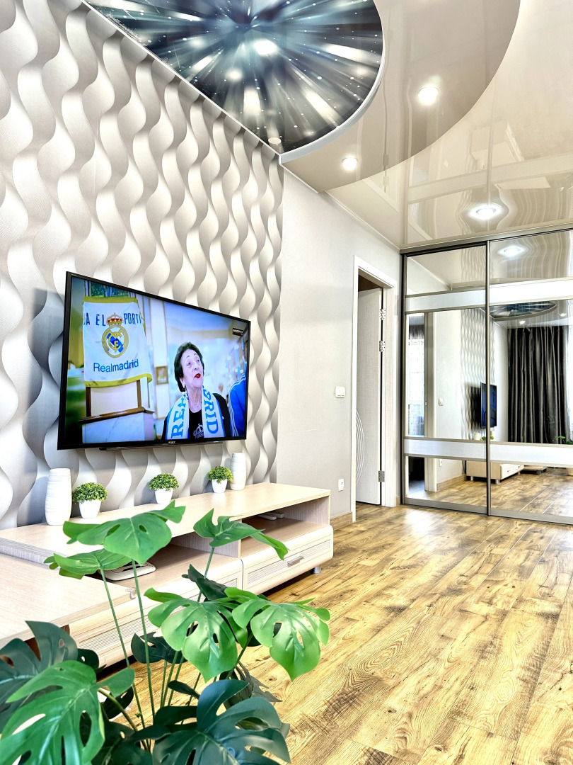 Апартаменты Мира 62