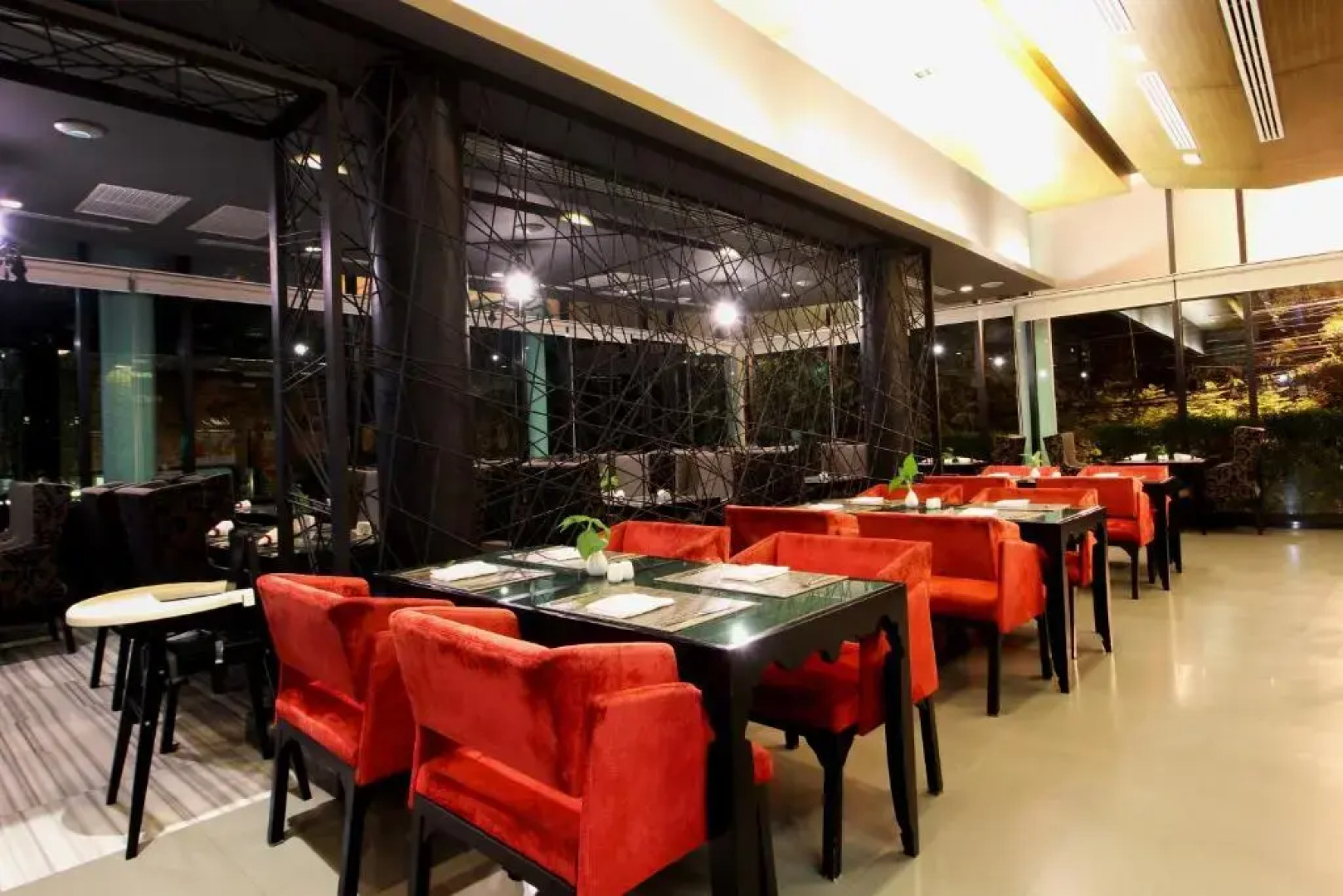 Отель Z Through by The Zign