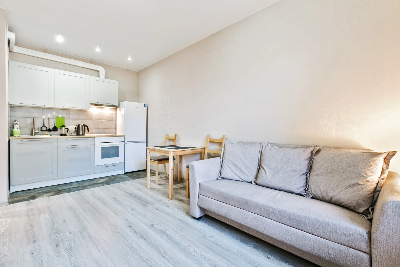 Квартира MaxRealty24 Германа Титова 3