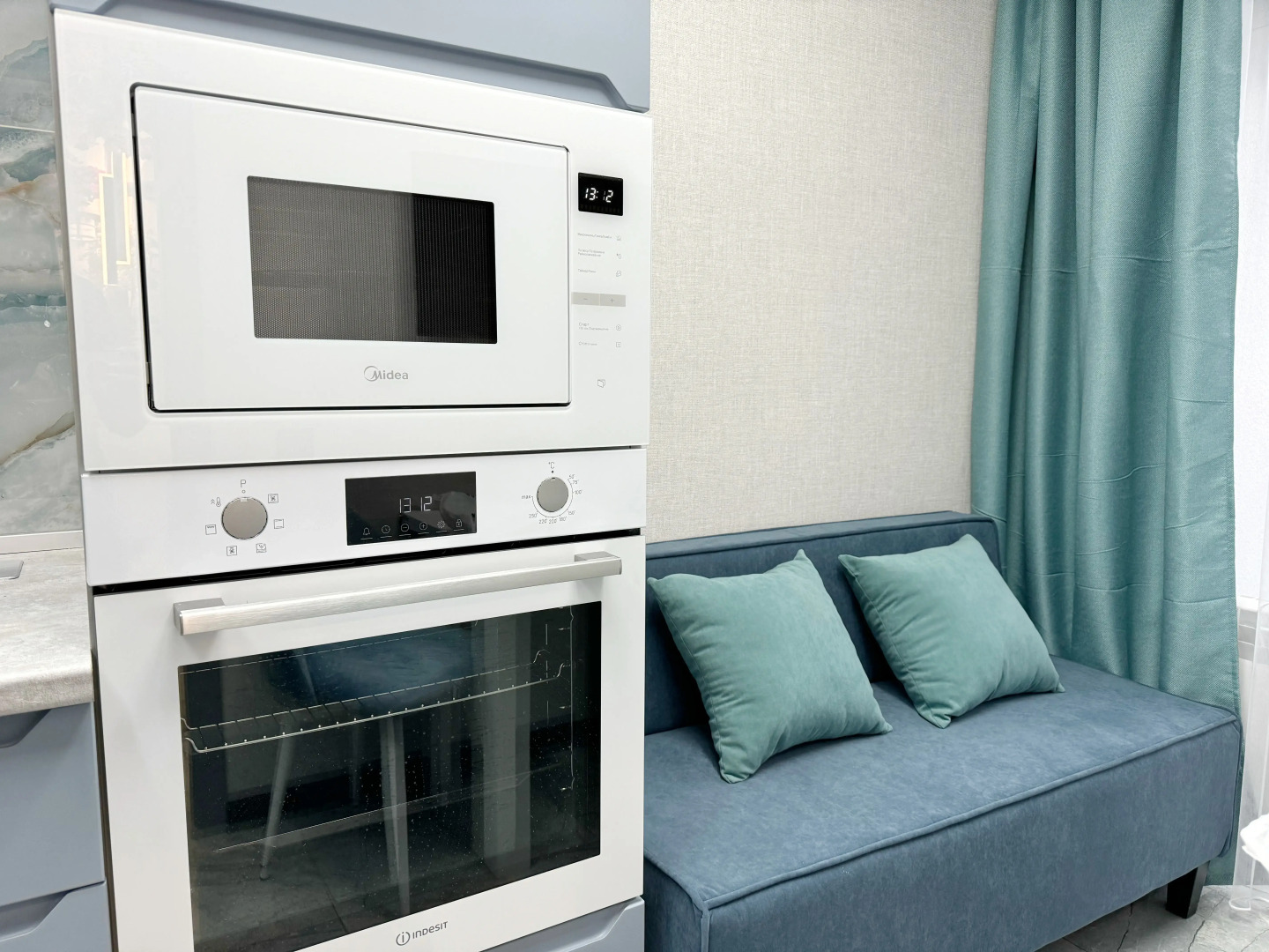 Квартира Konstantinov Apartments Обская 46