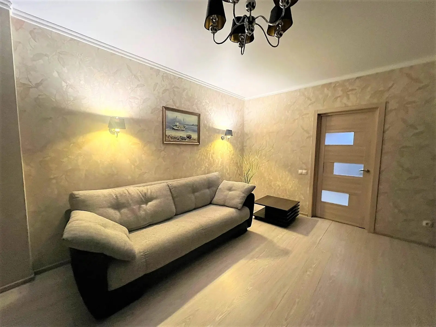 Апартаменты МЕГАПОЛИС пр. Революции 9-А-115