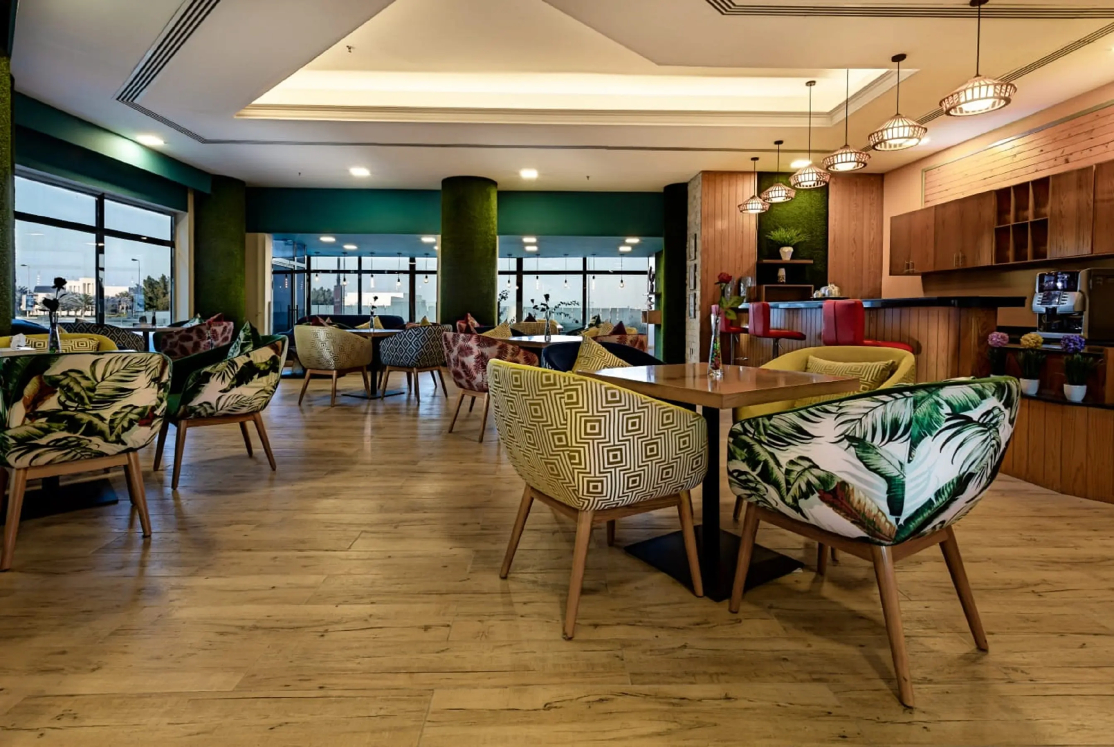 Отель Phoenicia Tower Hotel&Spa