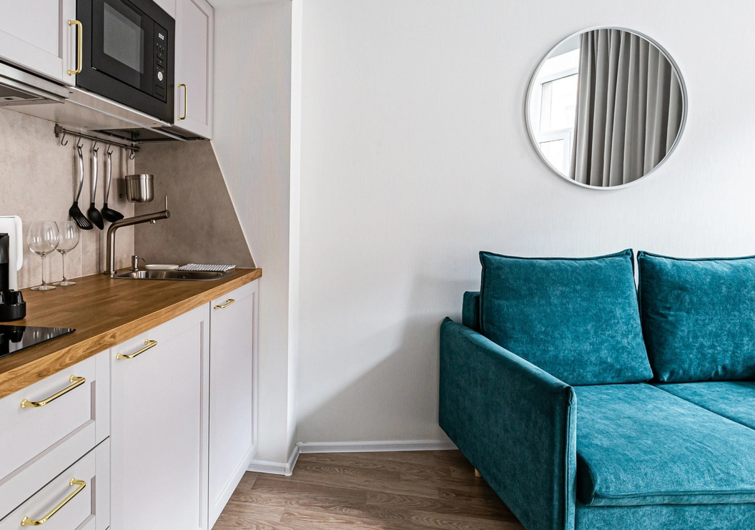 Апартаменты LetYourFlat "Aquamarine" студия