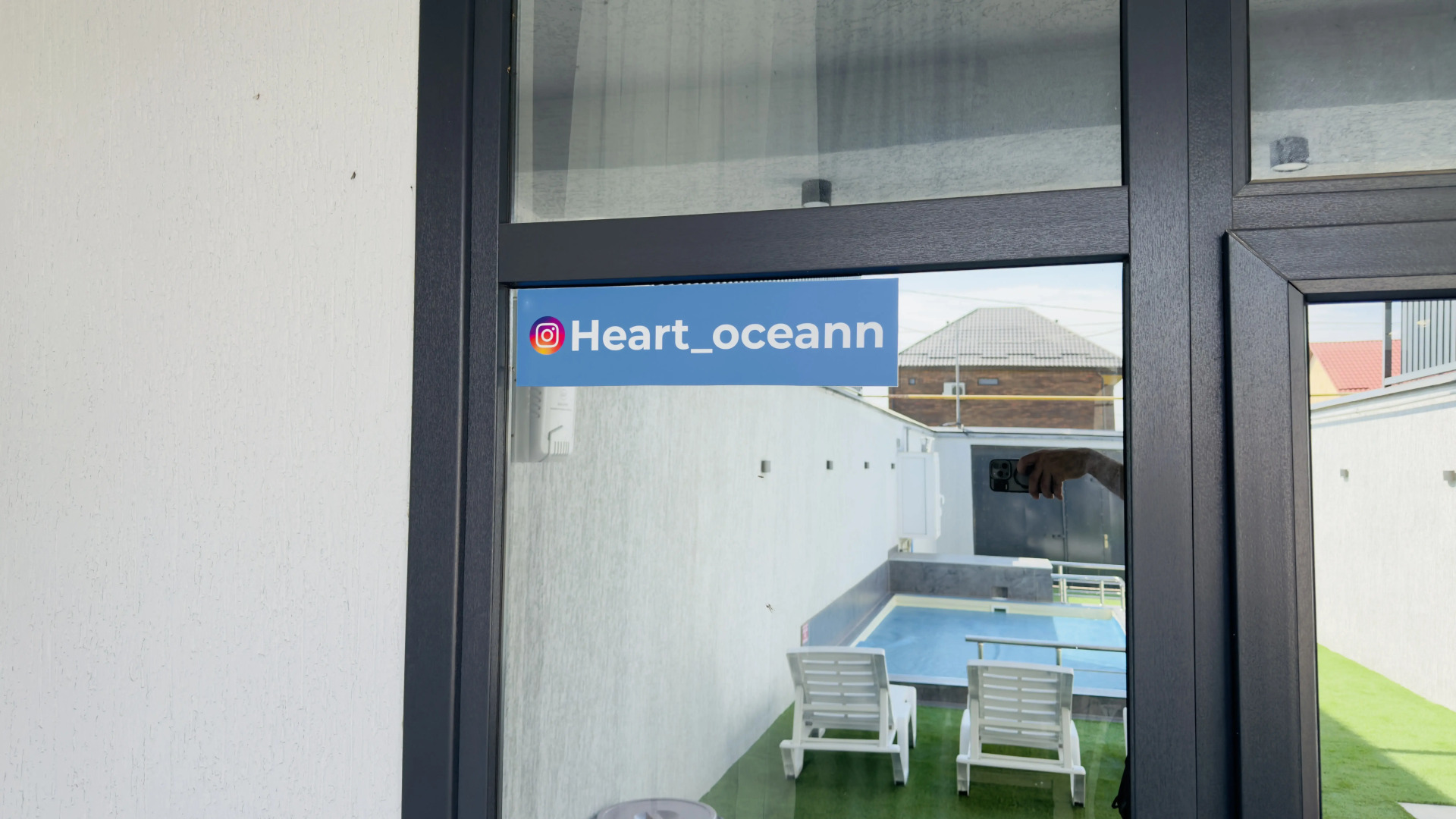 Гостевой дом Дом с бассейном на берегу