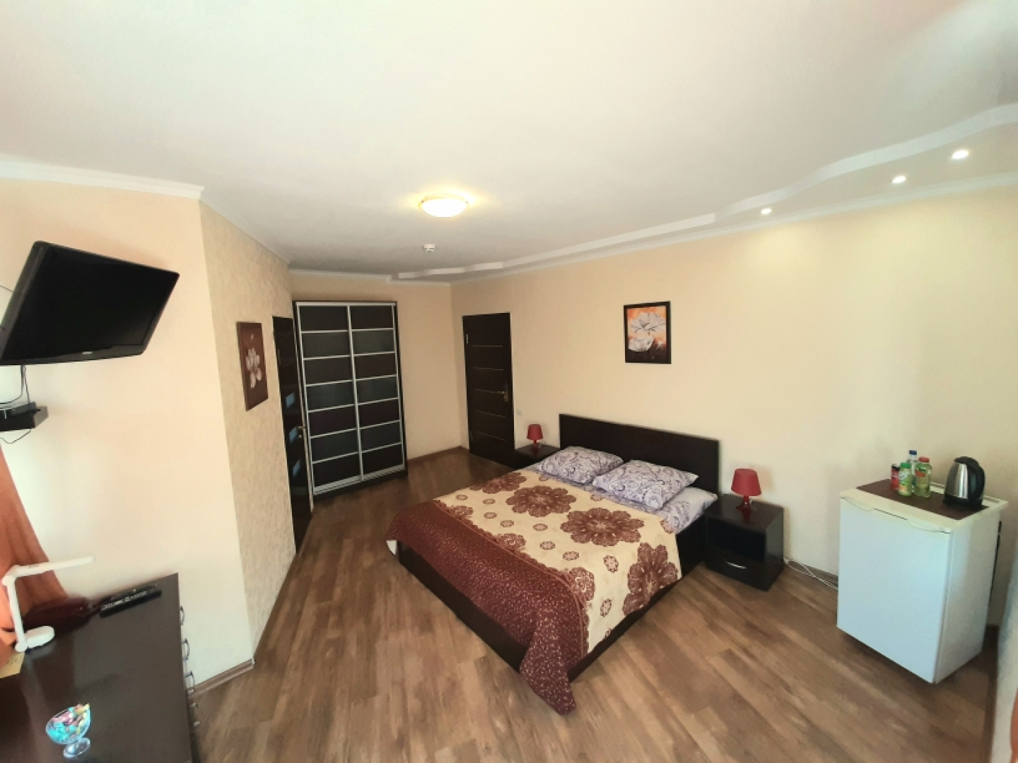 Отель Дио Лакруа