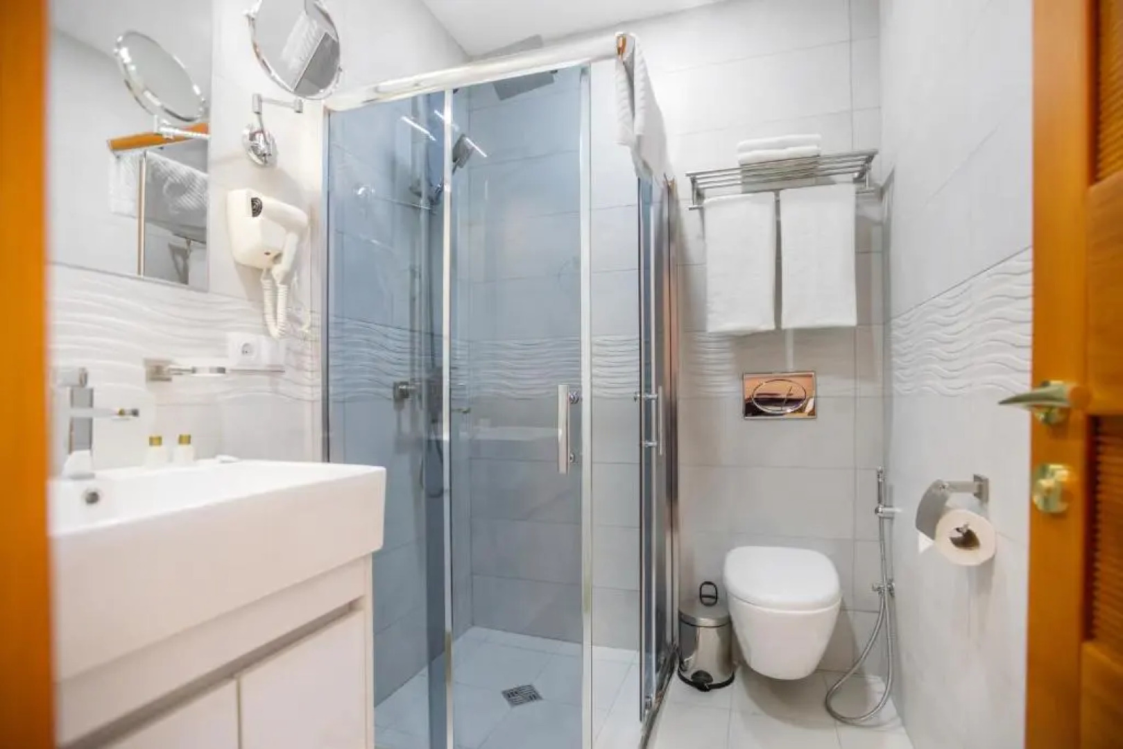 Atrium Boutique Hotel