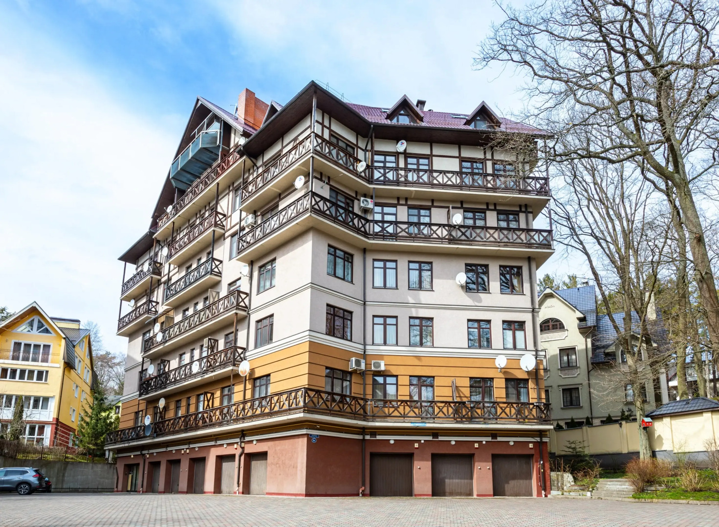 Квартира трёхкомнатная BookingApart с дизайнерским ремонтом в самом центре Светлогорска