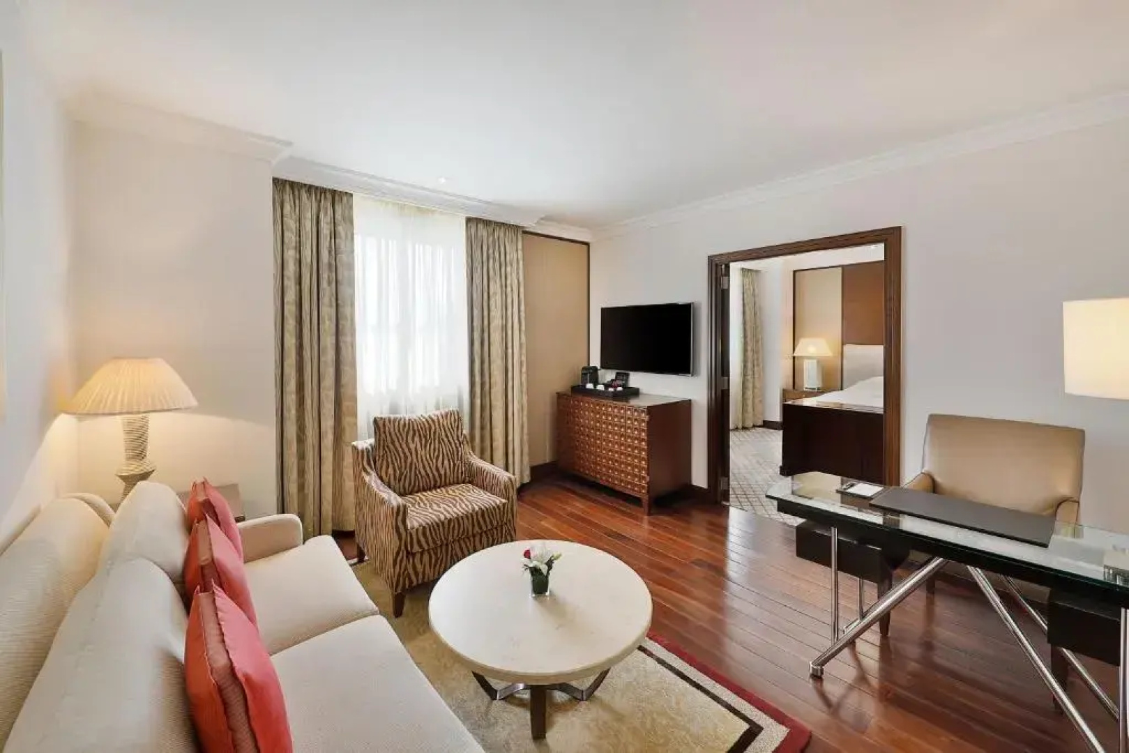 Отель Sheraton Oman
