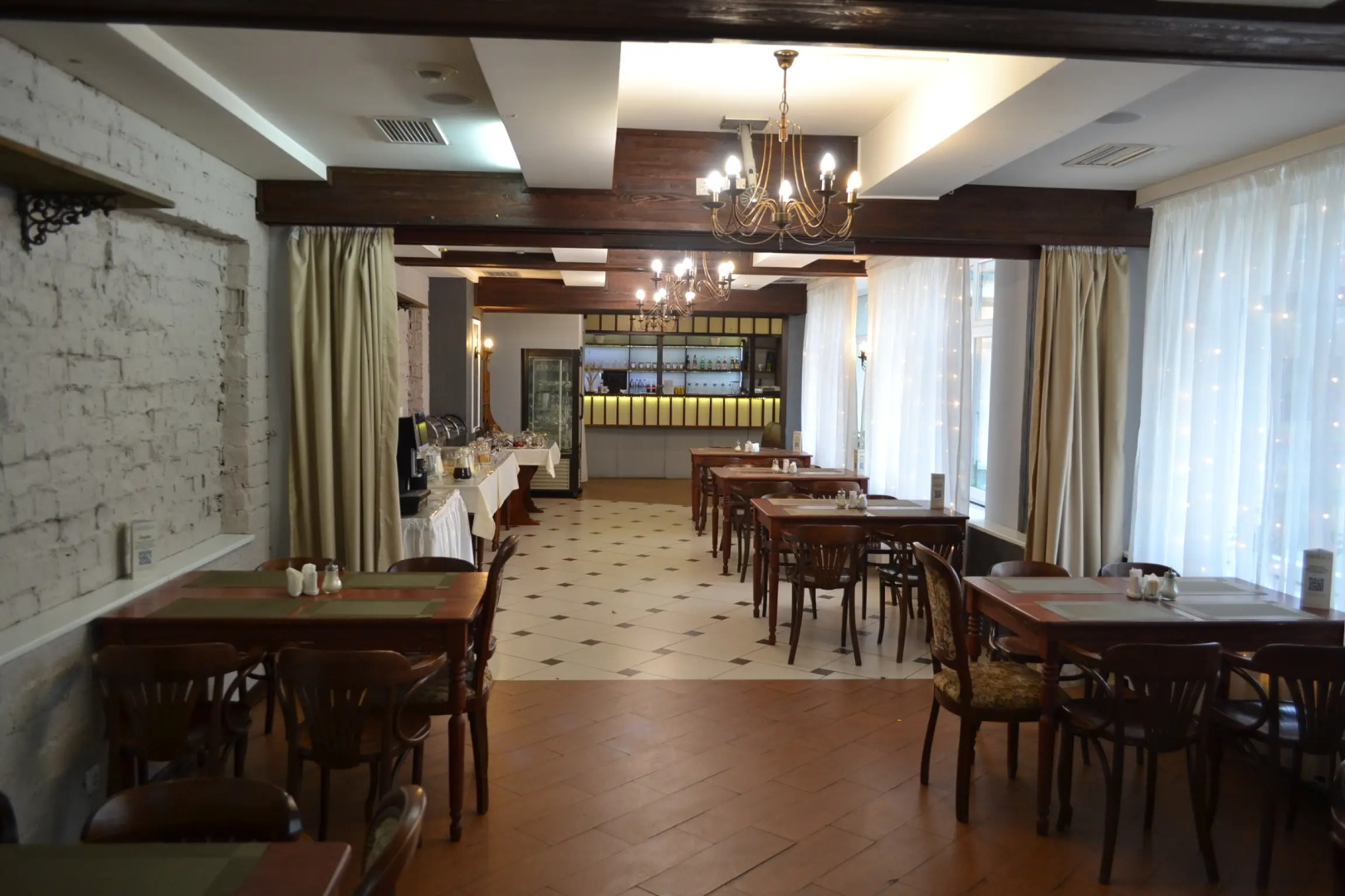 Отель Эмеральд