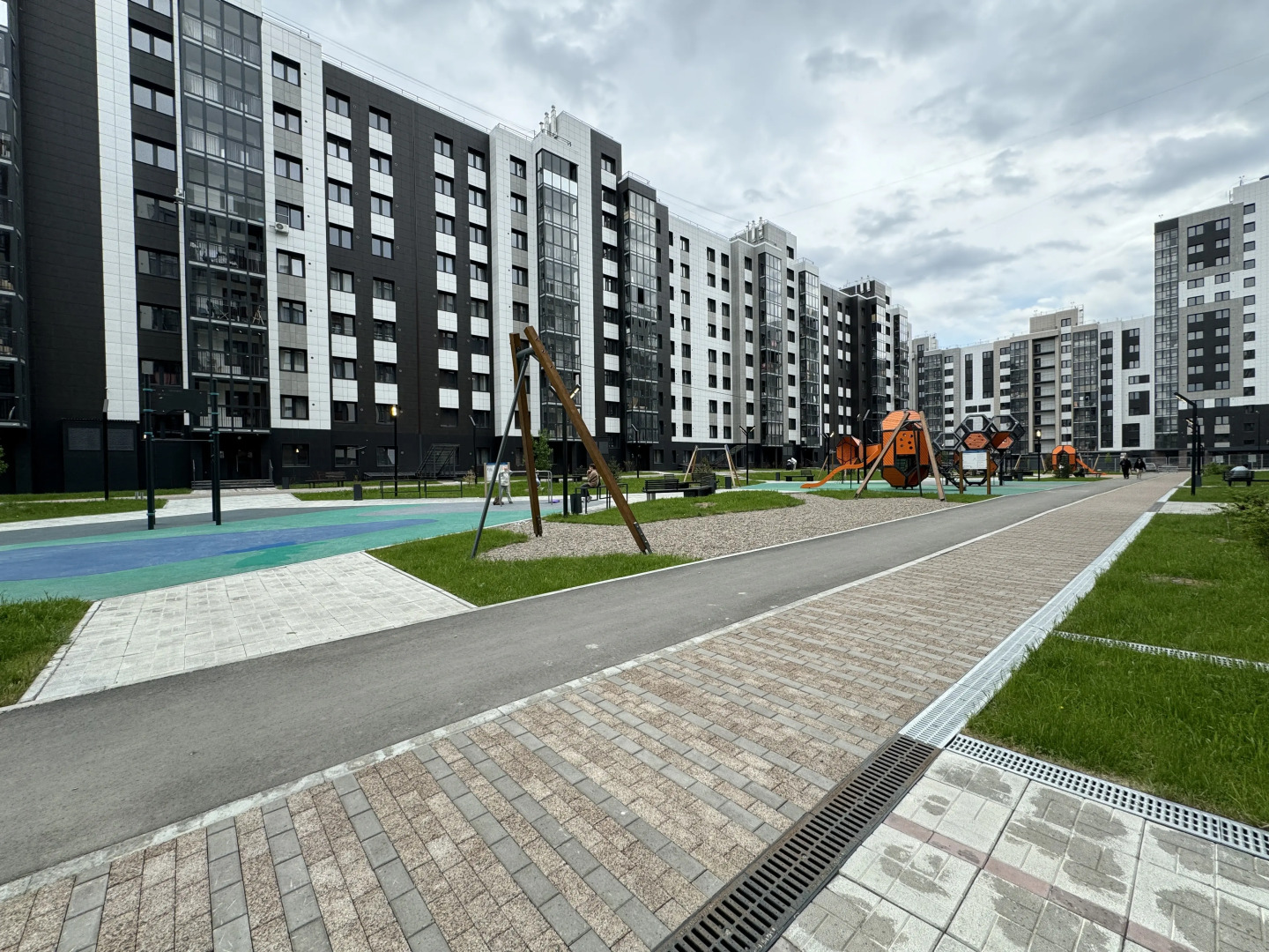 Квартира Евро 2-ком Гусарская 12-55 КакДома напротив Аэропорта