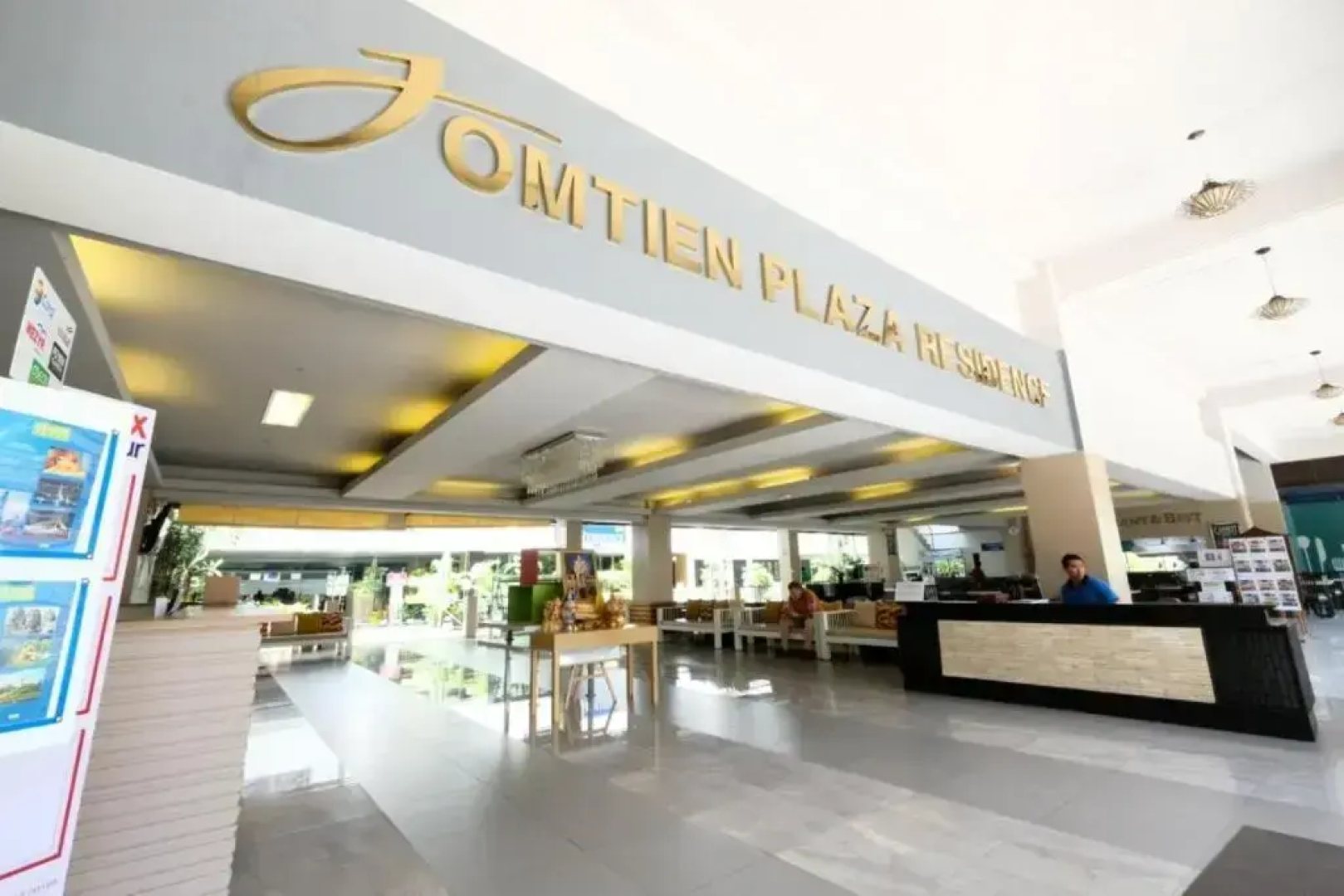 Отель Jomtien Plaza Residence
