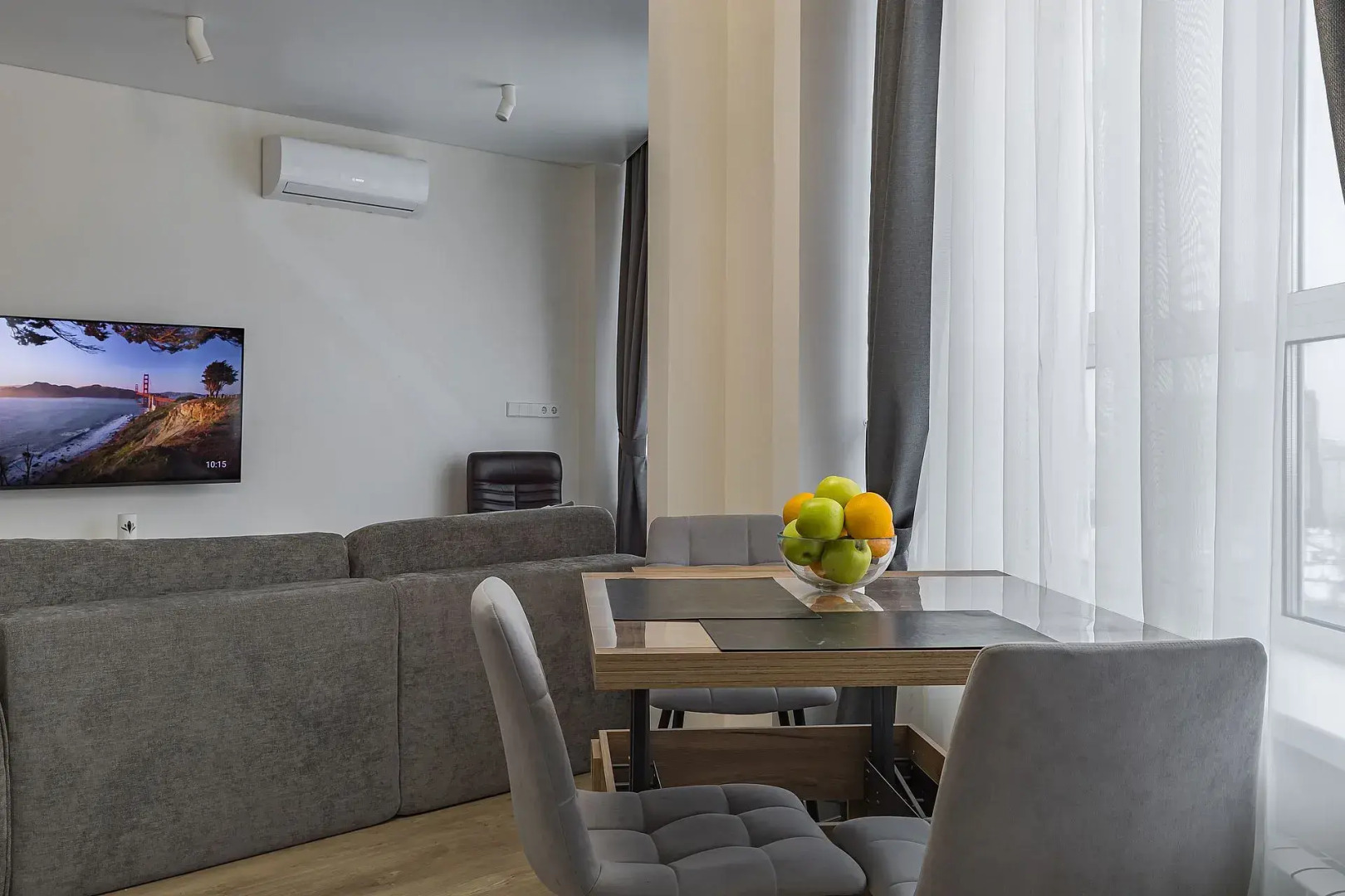 Квартира с панорамным видом и дизайнерским ремонтом