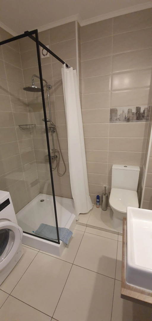 Апартаменты Леонова