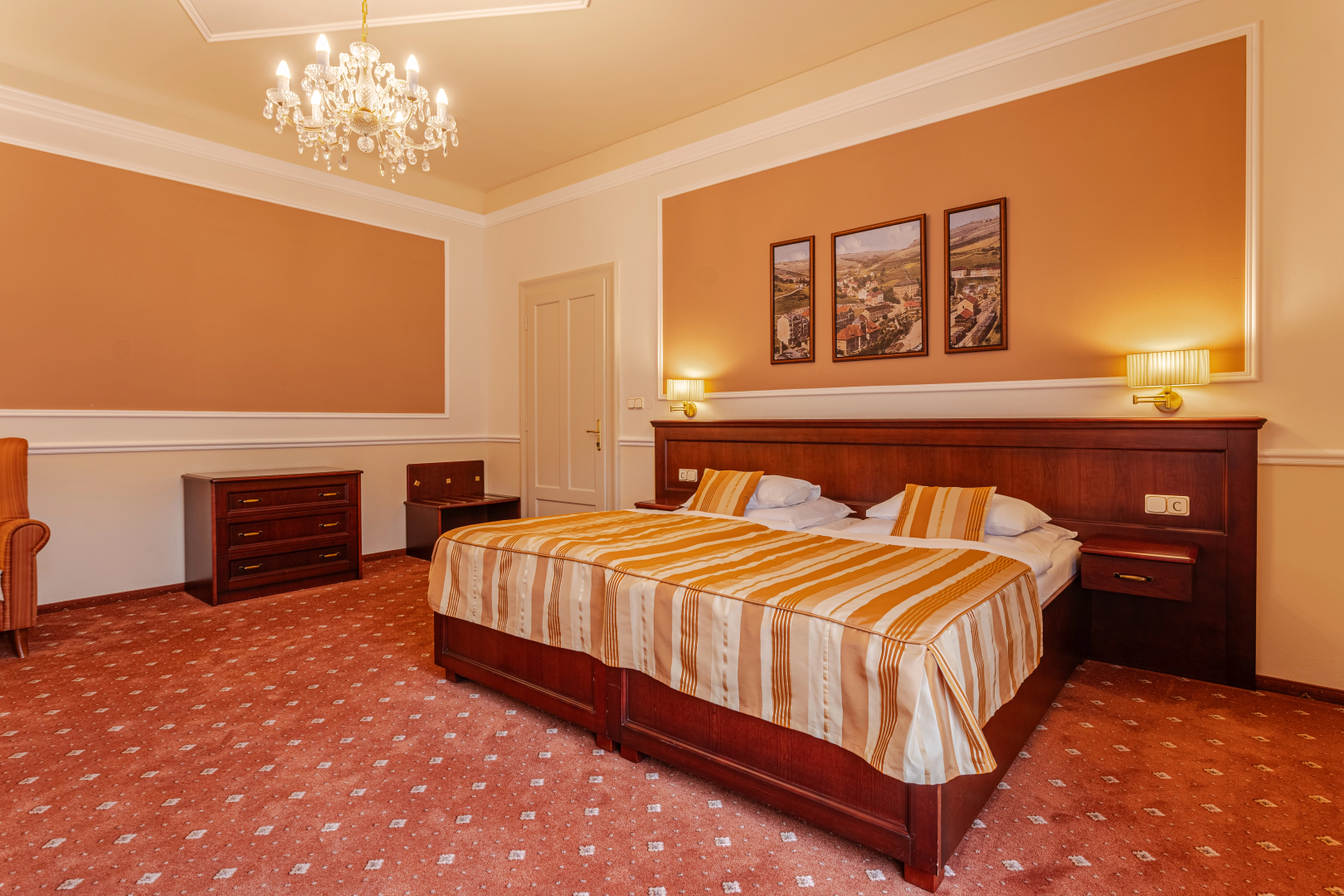 Отель Radium Palace