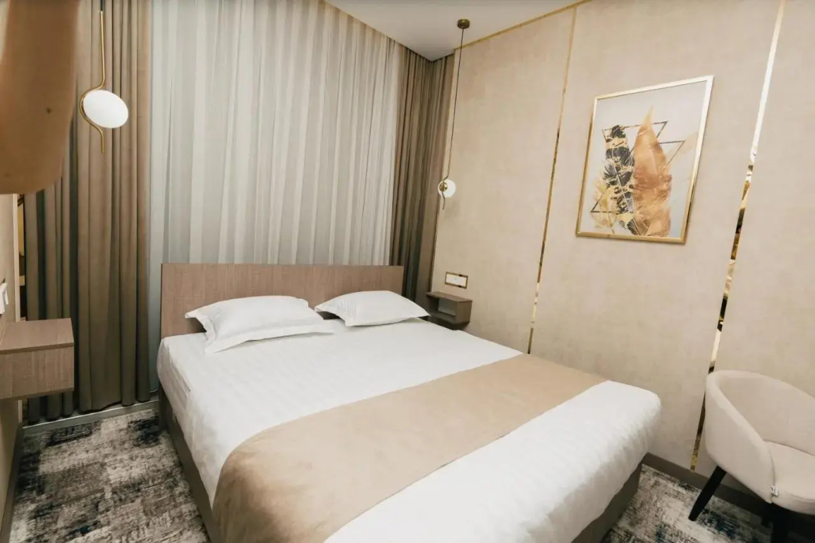 Отель Grand Castle