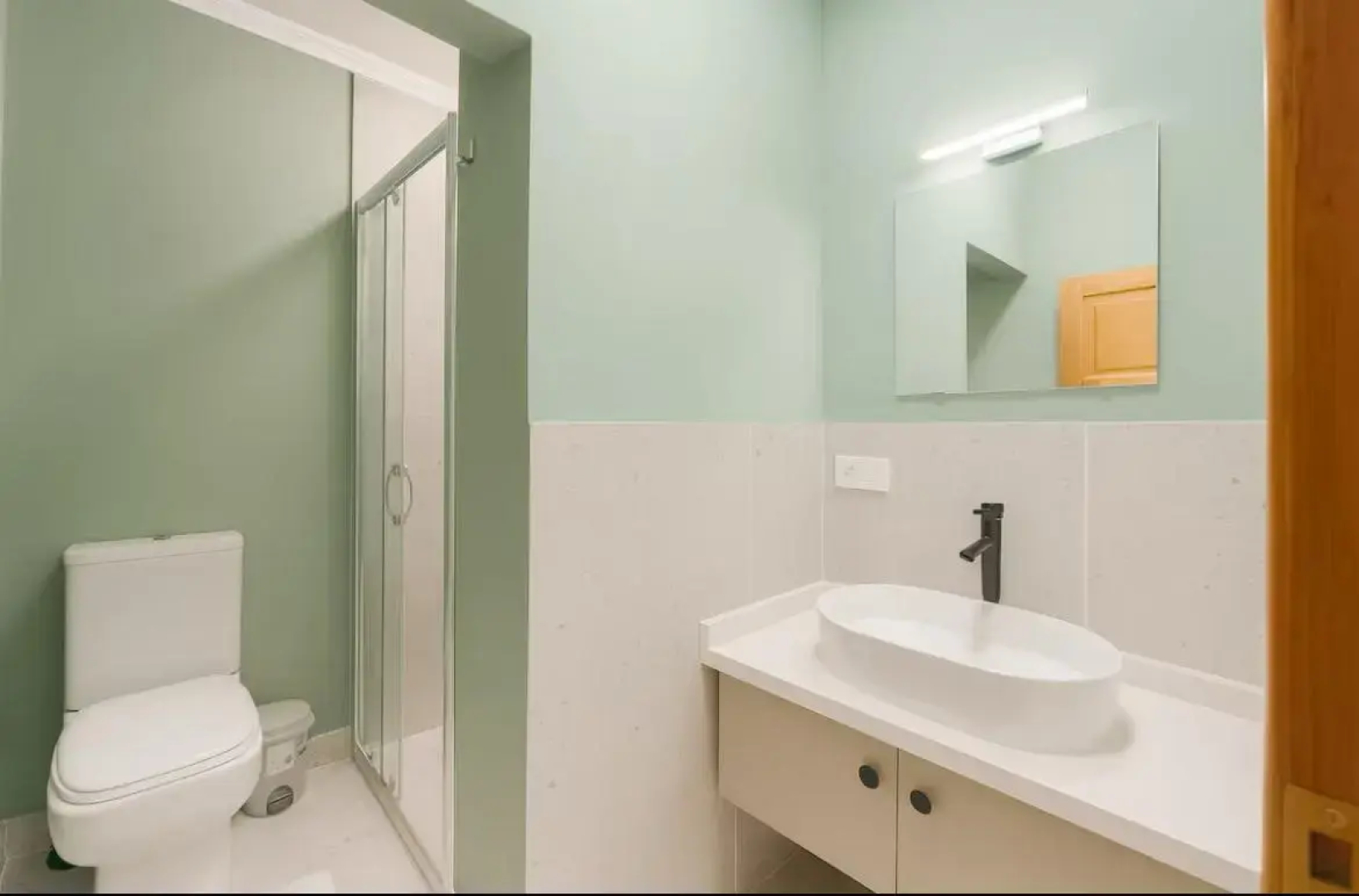 Апартаменты Cozy house with a crazy Bosphorus view on a shared terrace