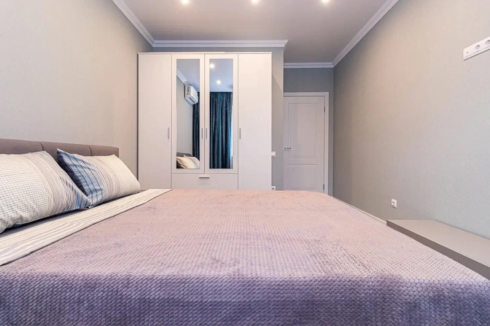 Апартаменты Уютная 2-ком в ЖК Красная Площадь