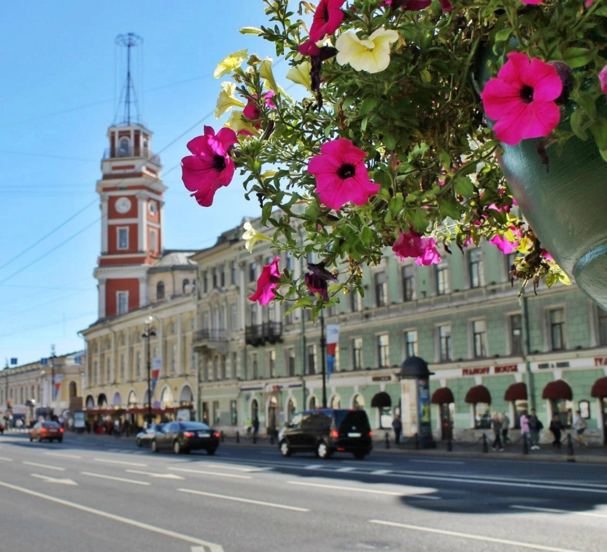 Квартира видовая в Золотом треугольнике Петербурга