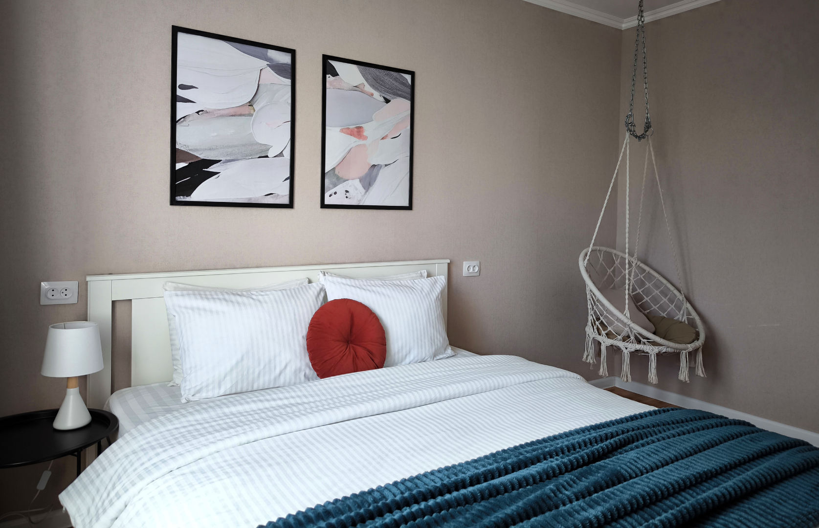 Квартира Солнечная Двухкомнатная с Видом на Город