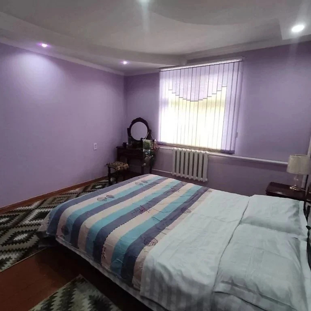 Хостел Uyut house Osh