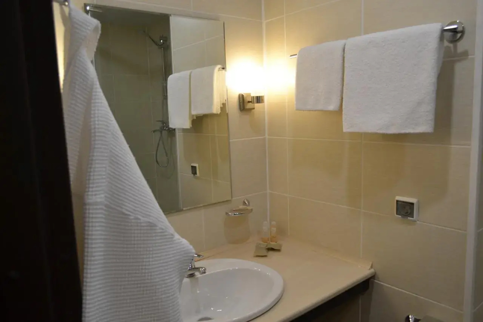 Отель Атриум