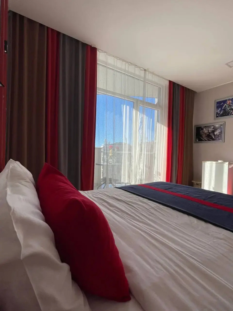 Рок Отель Первая Линия