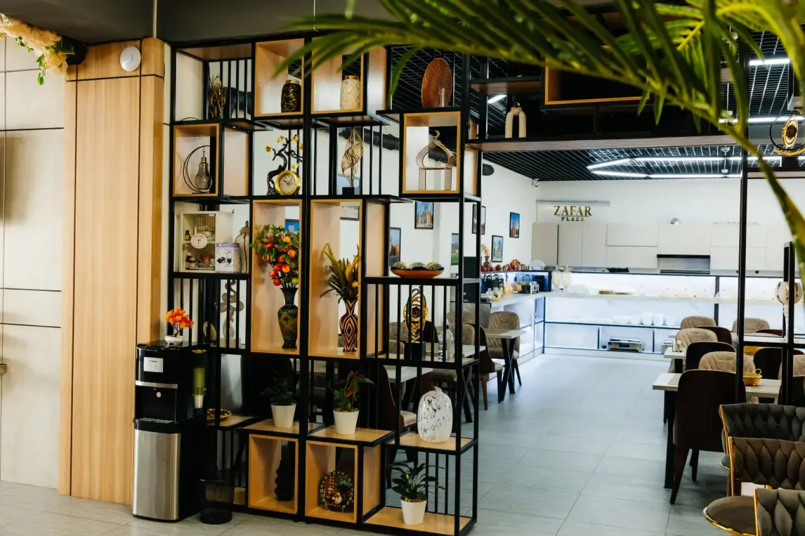 Отель Zafar Plaza