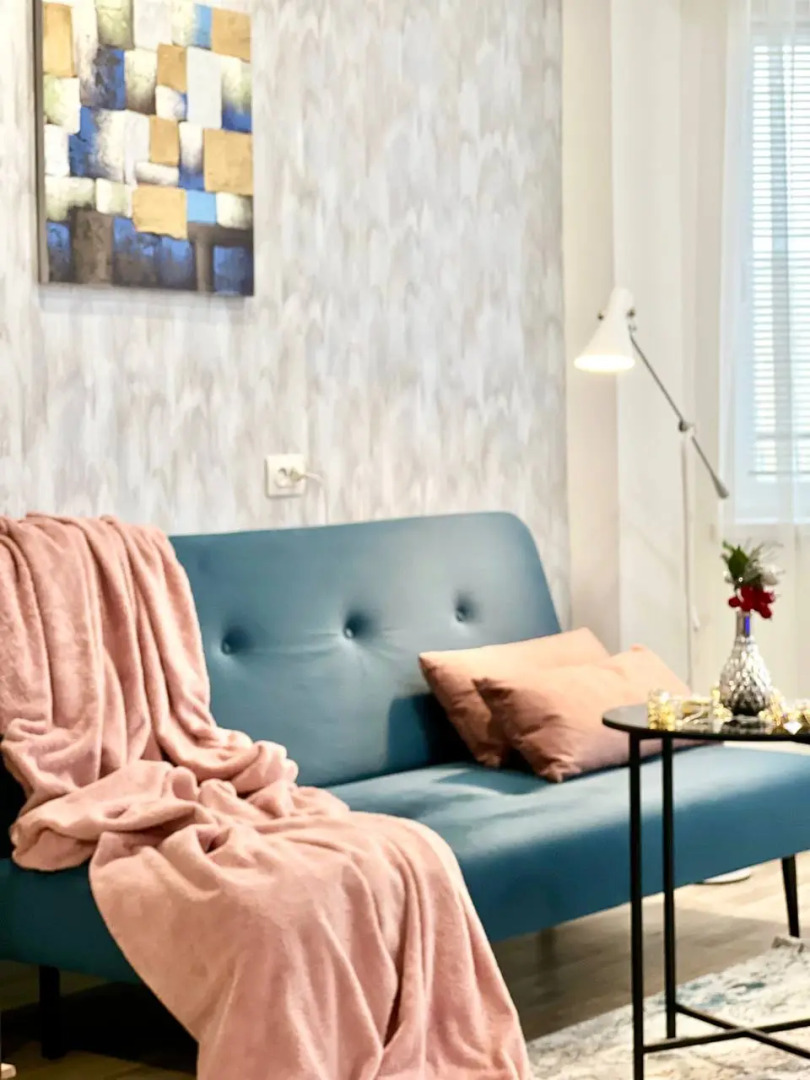 Квартира Просторная с Балконом на Строителей 2