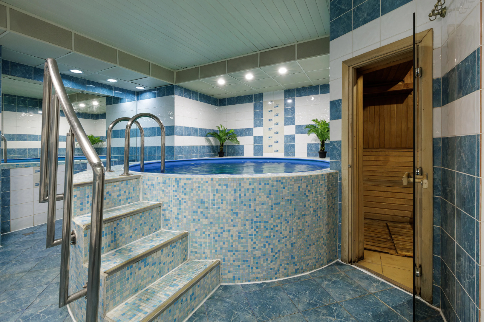 Отель Moscow Holiday