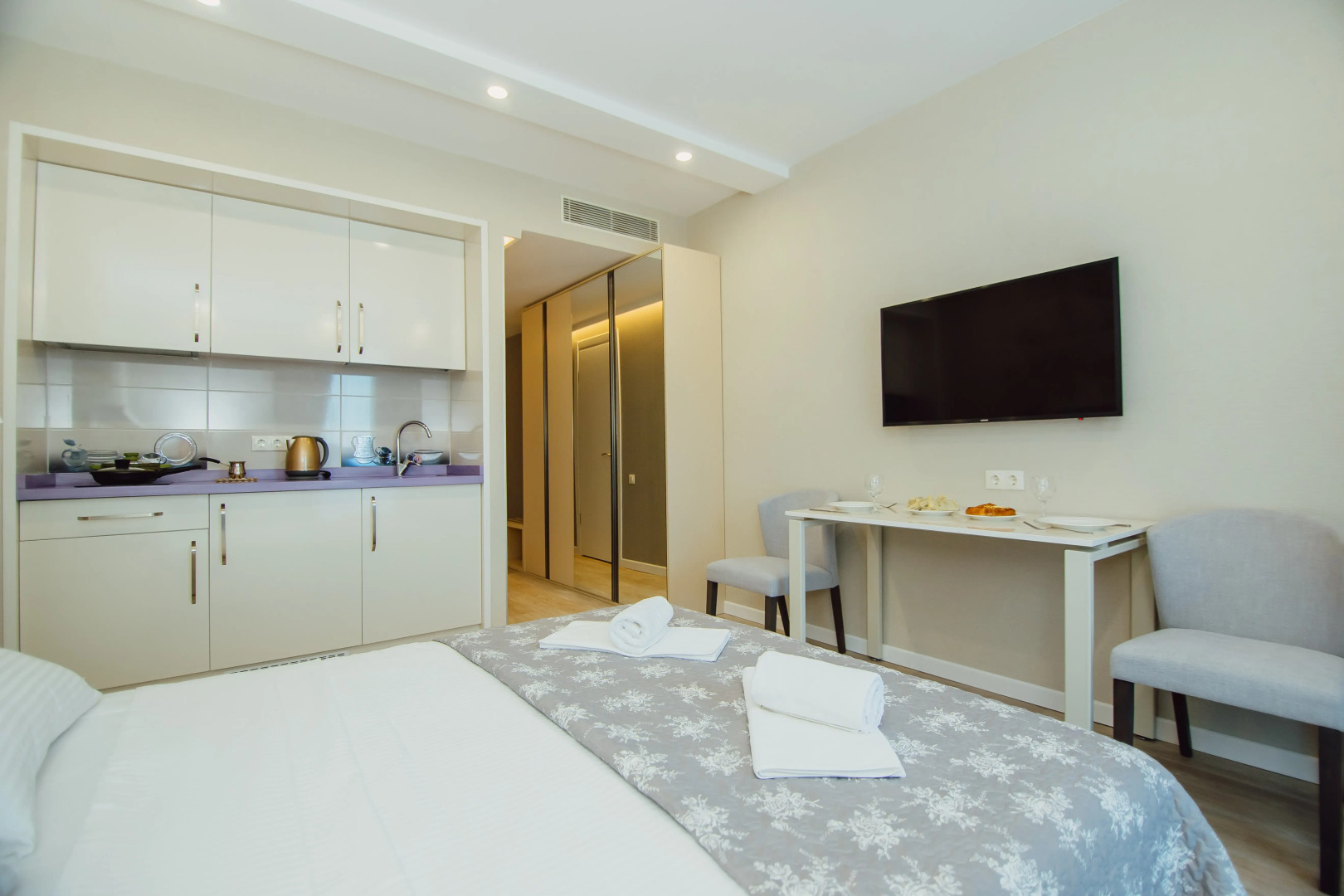 Апартаменты Sunshine Apartments Aliance Palace