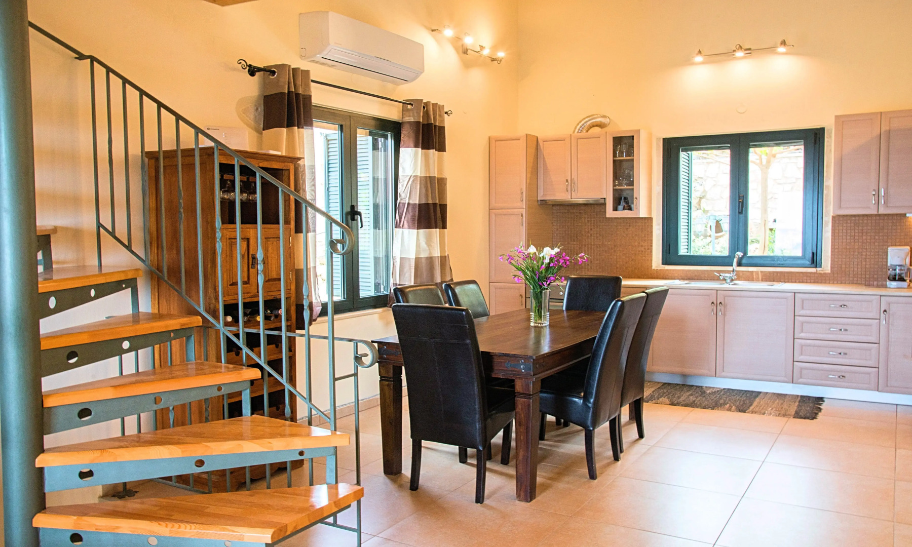 Вилла Cretan View Heated Pool